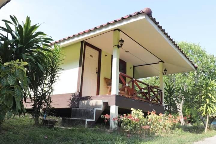 Mookies Bungalows Ko Mook Buitenkant foto